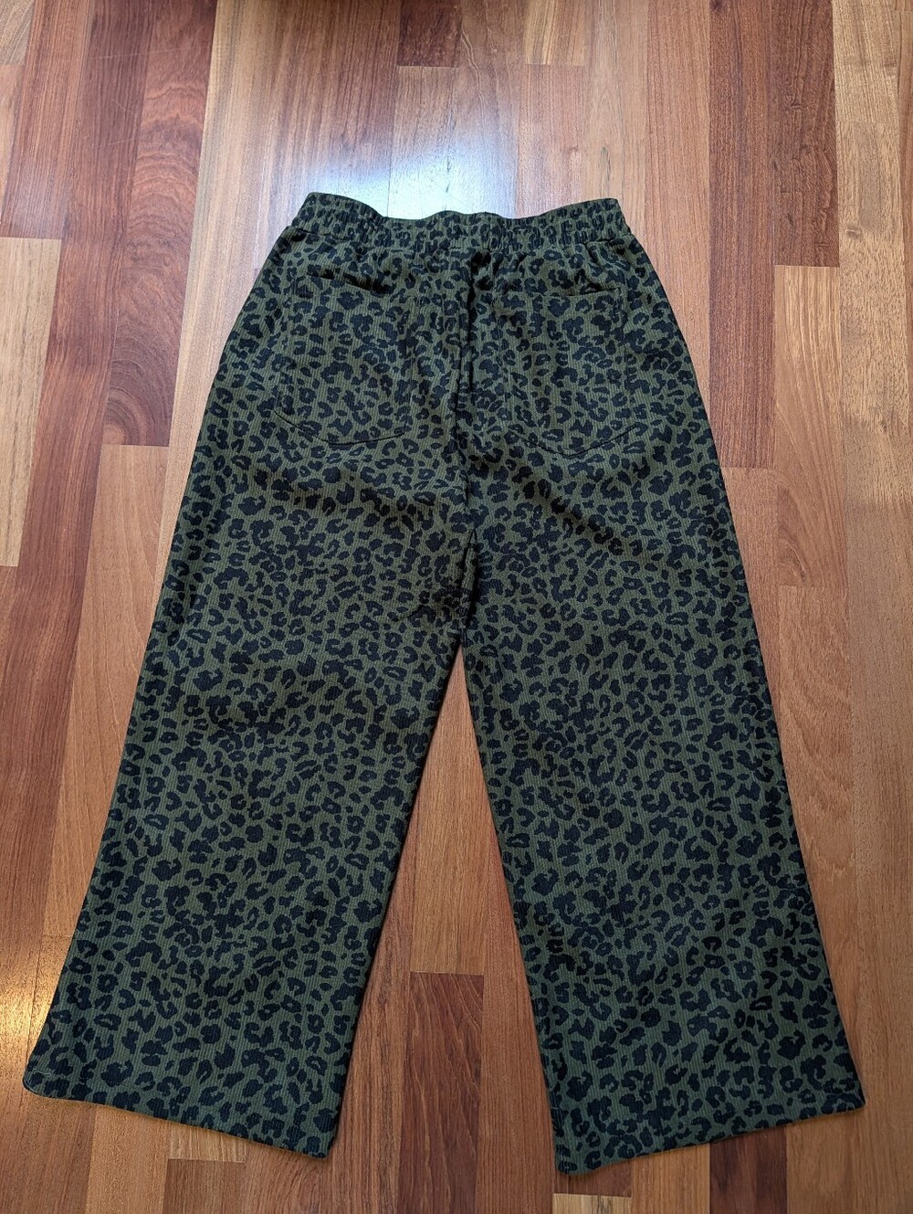 Halara Olive Green Leopard Print Wide Leg Corduroy Pants Sz L